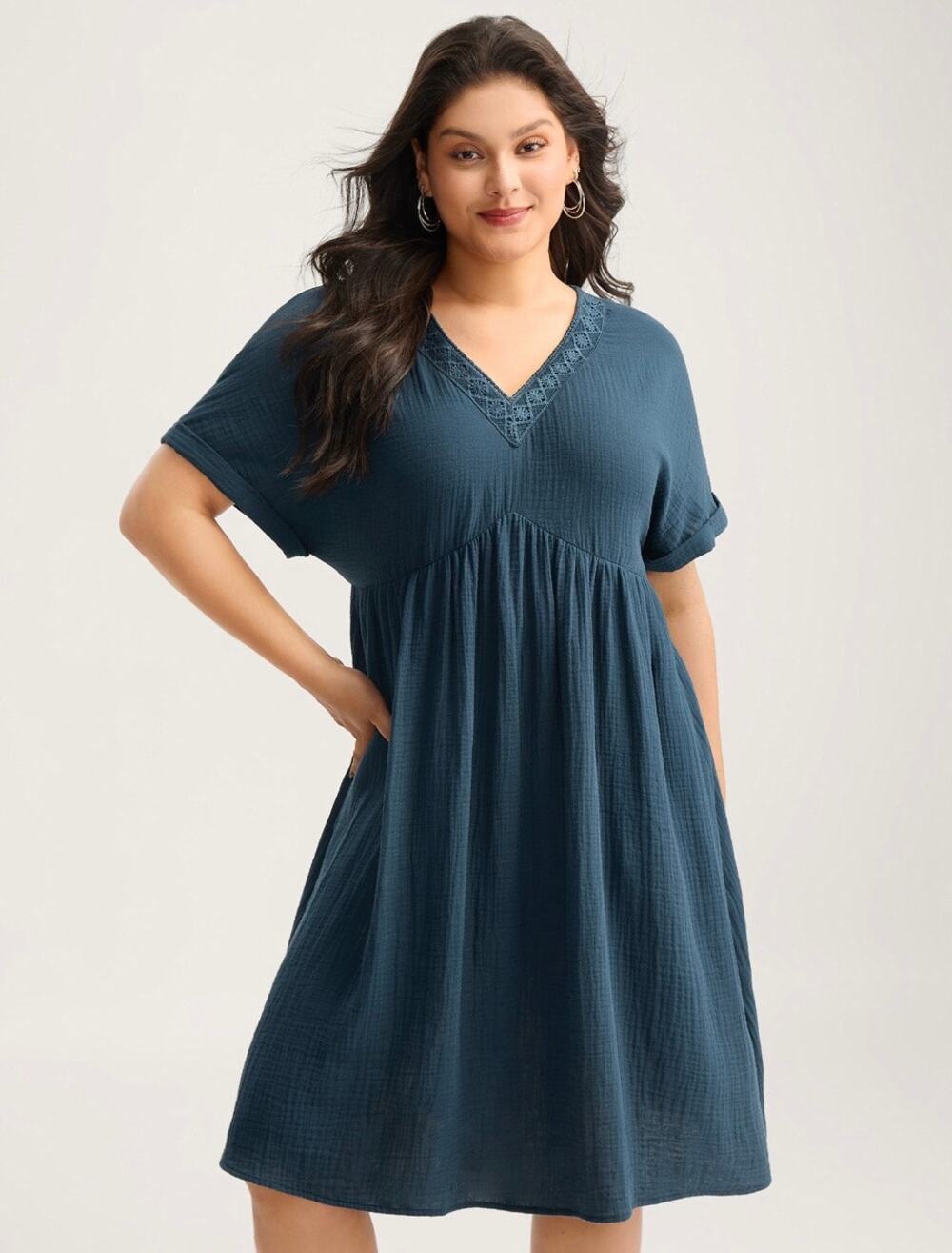 Bloomchic Cotton V-neck Lace Dress 18-20